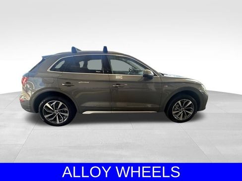 Used 2023 Audi Q5 2.0T Premium Plus image 3