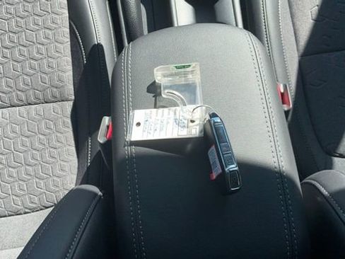 Certified 2025 Kia Seltos X-Line AWD/4WD image 14