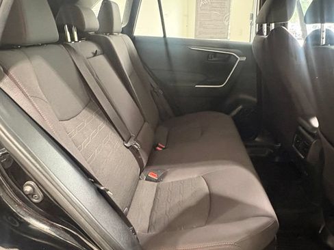 Used 2021 Toyota RAV4 SE w/ Weather & Moonroof Package AWD/4WD image 15