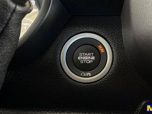 Used 2025 RAM 2500 Big Horn AWD/4WD image 28
