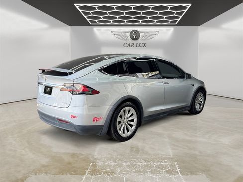 Used 2017 Tesla Model X 100D image 5