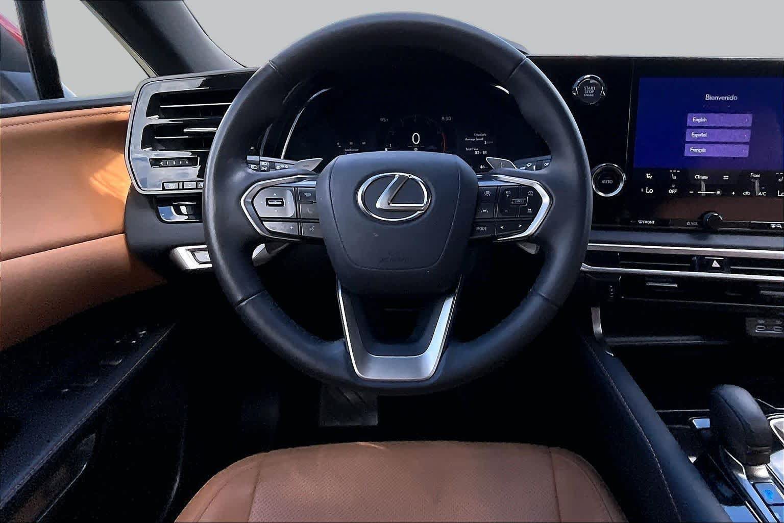 Used 2025 Lexus RX 350 FWD w/ Technology Package image 6