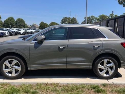 Used 2021 Audi Q3 2.0T Premium w/ Convenience Package AWD/4WD image 9