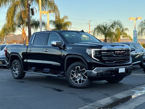 Used 2026 GMC Sierra 1500 SLT w/ SLT Premium Plus Package AWD/4WD image 2
