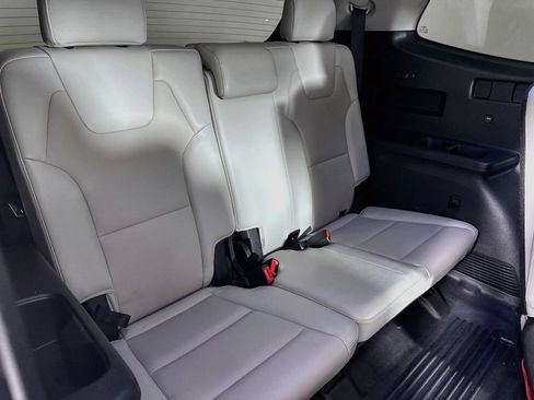 Used 2022 Kia Telluride SX w/ SX Prestige Package AWD/4WD image 37
