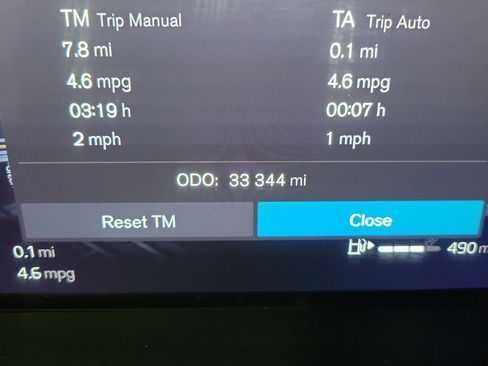 Certified 2024 Volvo XC60 B5 Plus w/ Protection Package Premier image 27