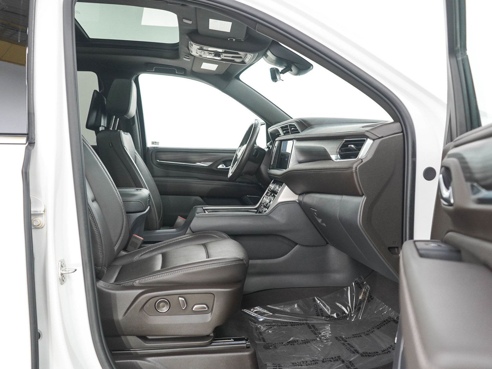 Used 2024 GMC Yukon Denali w/ Denali Reserve Package AWD/4WD image 11