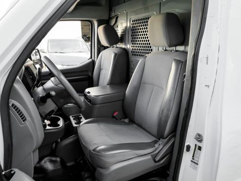 Used 2020 Nissan NV 2500 SV image 26