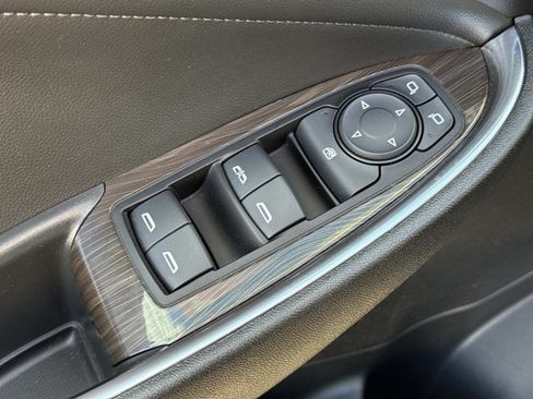 Used 2023 Chevrolet Malibu LT image 16