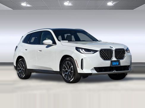 Used 2026 BMW X3 xDrive30 w/ Premium Package image 7