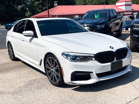 Used 2019 BMW 540i xDrive w/ M Sport Package image 2