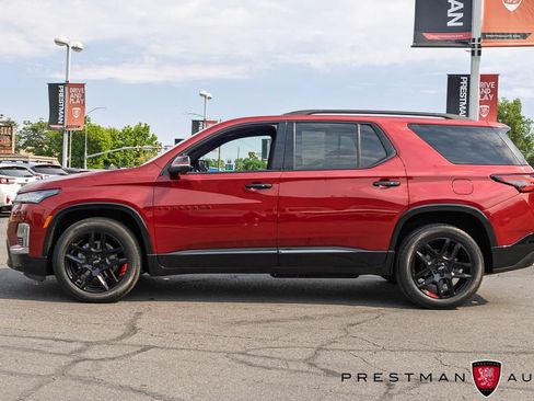 Used 2022 Chevrolet Traverse Premier w/ Redline Edition AWD/4WD image 19