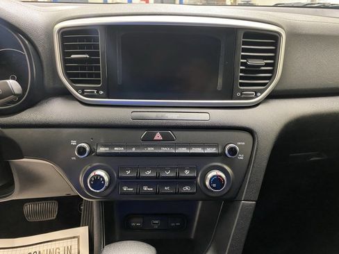 Used 2021 Kia Sportage LX image 34