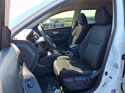 Used 2019 Nissan Rogue S AWD/4WD image 13
