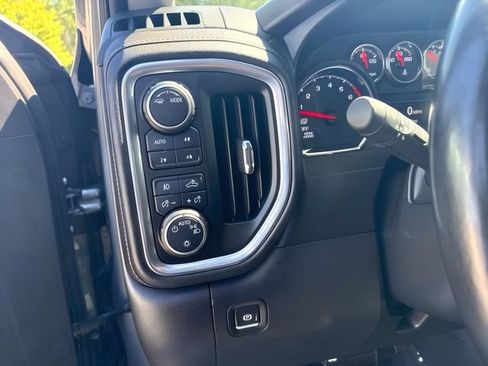 Used 2021 Chevrolet Silverado 1500 RST w/ Z71 Off-Road Package AWD/4WD image 18
