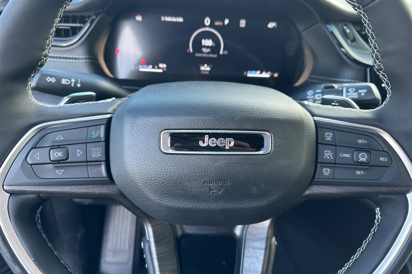 New 2026 Jeep Grand Cherokee Altitude AWD/4WD image 23