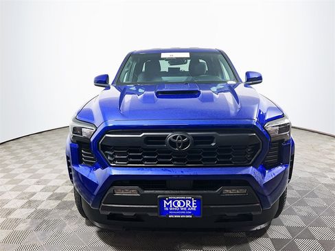 Certified 2025 Toyota Tacoma TRD Sport image 3