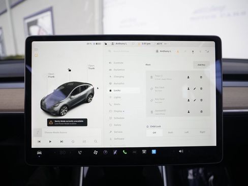 Used 2020 Tesla Model Y Long Range image 47