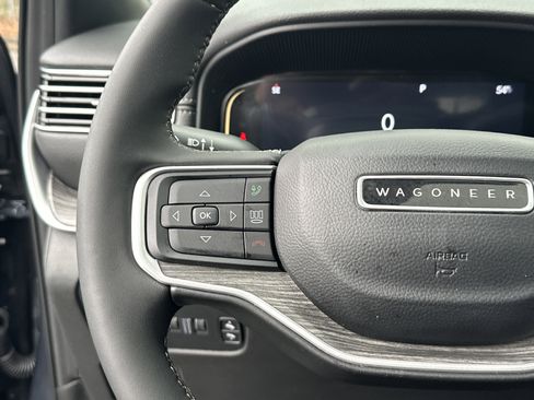 Used 2024 Jeep Wagoneer L Series III w/ Premium Group I image 28