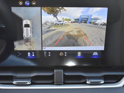 New 2026 Chevrolet Equinox LT w/ Safety and Technology Package image 24