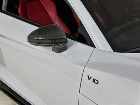 Used 2021 Audi R8 V10 w/ Premium Package RWD image 30