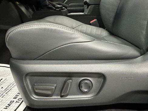 Used 2025 Toyota 4Runner TRD Off-Road Premium image 12