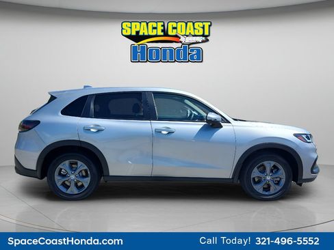 New 2027 Honda HR-V LX image 2