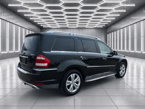 Used 2011 Mercedes-Benz GL 450 4MATIC w/ Premium 1 Pkg image 4