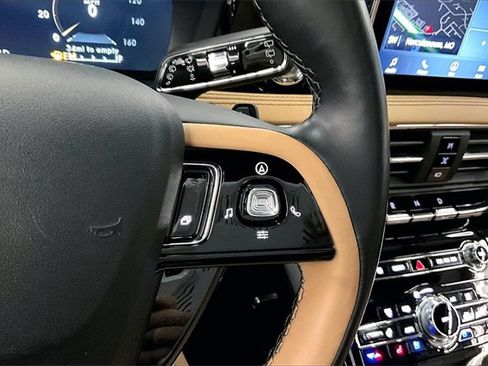 Used 2022 Lincoln Corsair Reserve w/ Luxury Package image 25