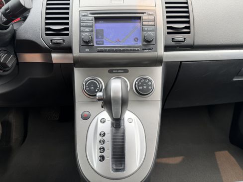 Used 2012 Nissan Sentra 2.0 SR w/ Special Edition Pkg FWD image 25