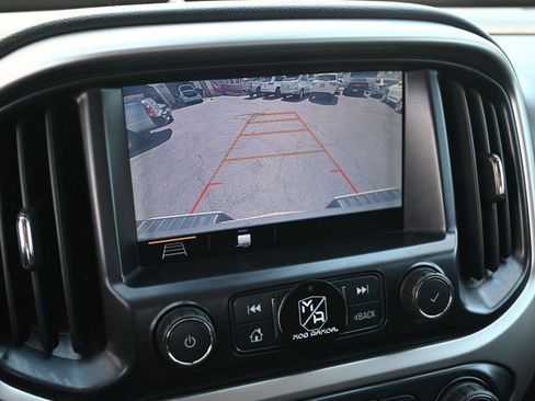 Used 2019 Chevrolet Colorado LT w/ LT Convenience Package image 12