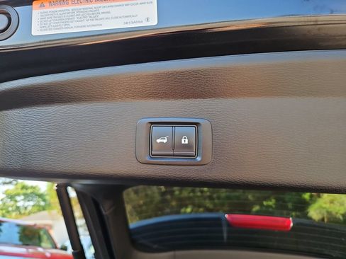 Used 2025 Mitsubishi Outlander SE AWD/4WD image 31