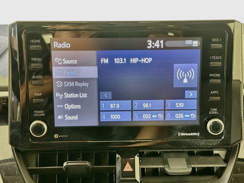 Used 2022 Toyota Corolla LE w/ Carpet Mat Package (TMS) FWD image 19