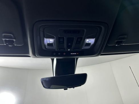 Used 2022 GMC Sierra 2500 Denali w/ Denali Black Diamond Edition image 25