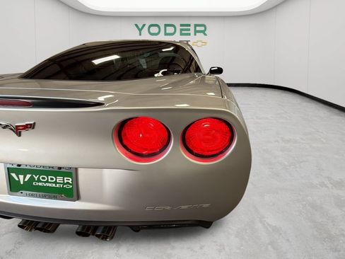 Used 2011 Chevrolet Corvette Coupe w/ Preferred Equipment Group RWD image 40