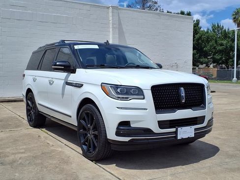 Used 2023 Lincoln Navigator Reserve RWD image 20