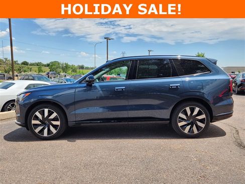 New 2025 Volvo EX90 Ultra image 3