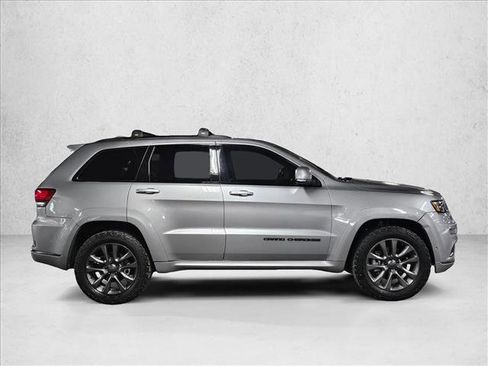 Used 2018 Jeep Grand Cherokee High Altitude image 4