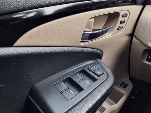 Certified 2017 Honda Pilot Elite image 10