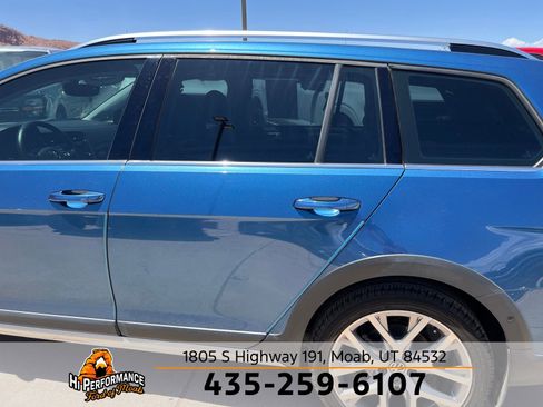 Used 2019 Volkswagen Golf Alltrack AWD/4WD image 15