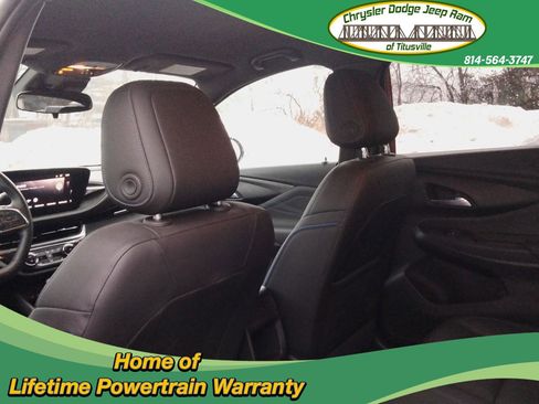 Used 2024 Buick Envista Sport Touring w/ Convenience I Package image 23