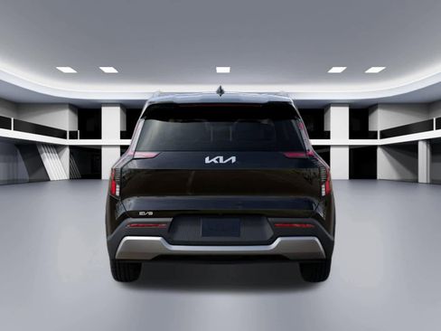 New 2026 Kia EV9 Wind image 5
