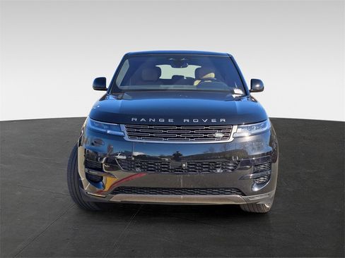 Used 2023 Land Rover Range Rover Sport SE image 2