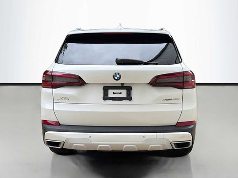 Certified 2022 BMW X5 xDrive40i w/ Premium Package AWD/4WD image 4
