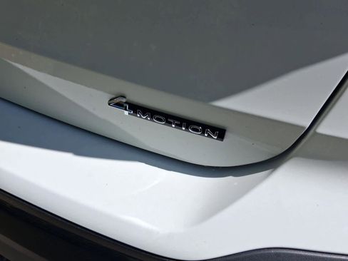 New 2026 Volkswagen Taos SE AWD/4WD image 7