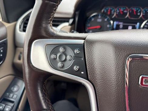 Used 2019 GMC Yukon XL SLT w/ Open Road Package AWD/4WD image 36