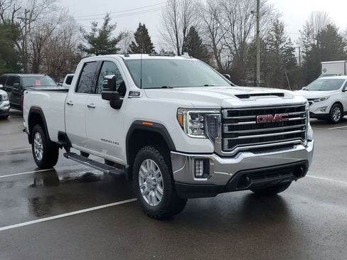 Used 2022 GMC Sierra 2500 SLT image 2