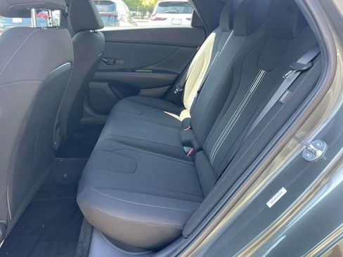 Certified 2025 Hyundai Elantra Sport FWD image 13