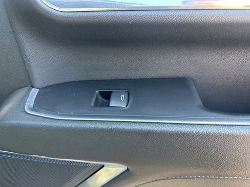 Used 2024 Chevrolet Silverado 3500 LT image 19