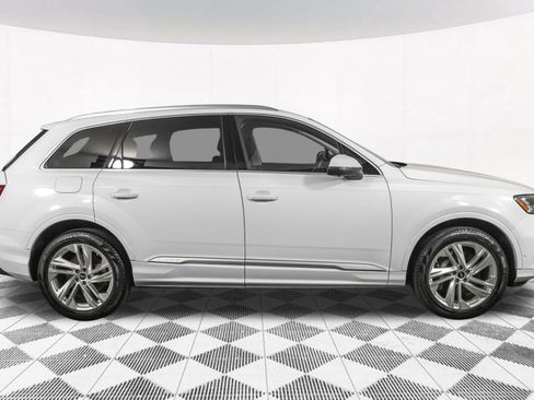 Used 2023 Audi Q7 3.0T Premium w/ Convenience Package AWD/4WD image 17